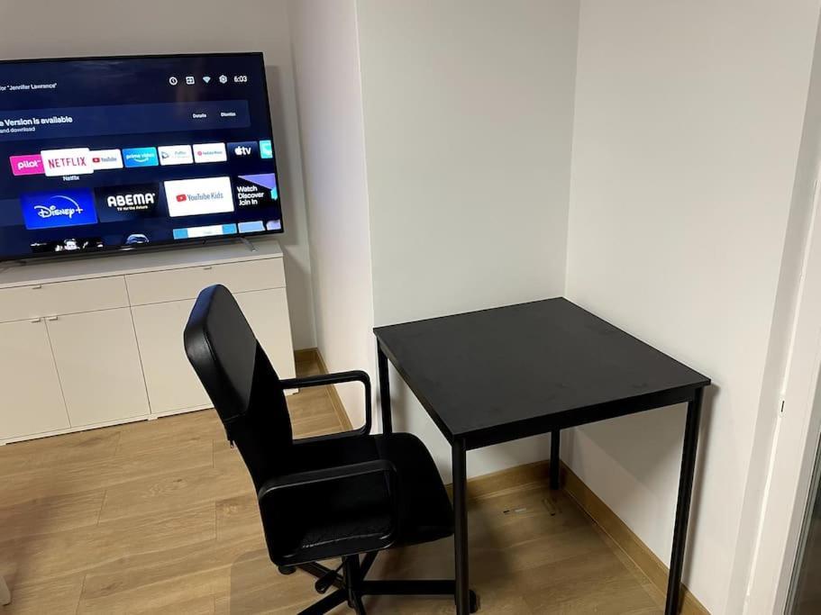 Lucky Seven Cosy 1-Bedroom Apartment, Free Parking Cracovia Exterior foto